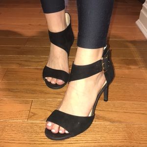 Jessica Simpson Black Suede Ankle Strap heels